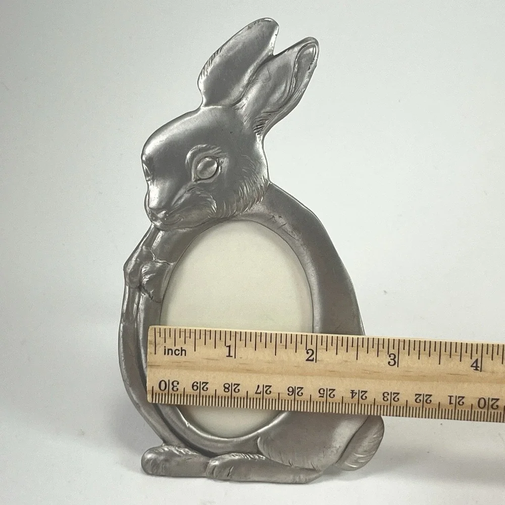 Vintage Seagull Pewter Bunny Frame Rabbit 2